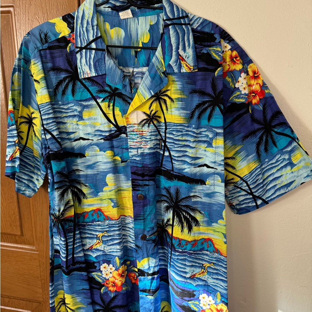 Palmwave Hawai’i Surfer on Wave Blue Shirt XL